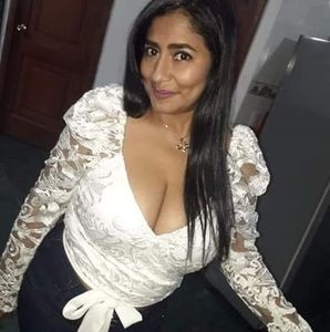 Meet your Posher, Rosa victoria